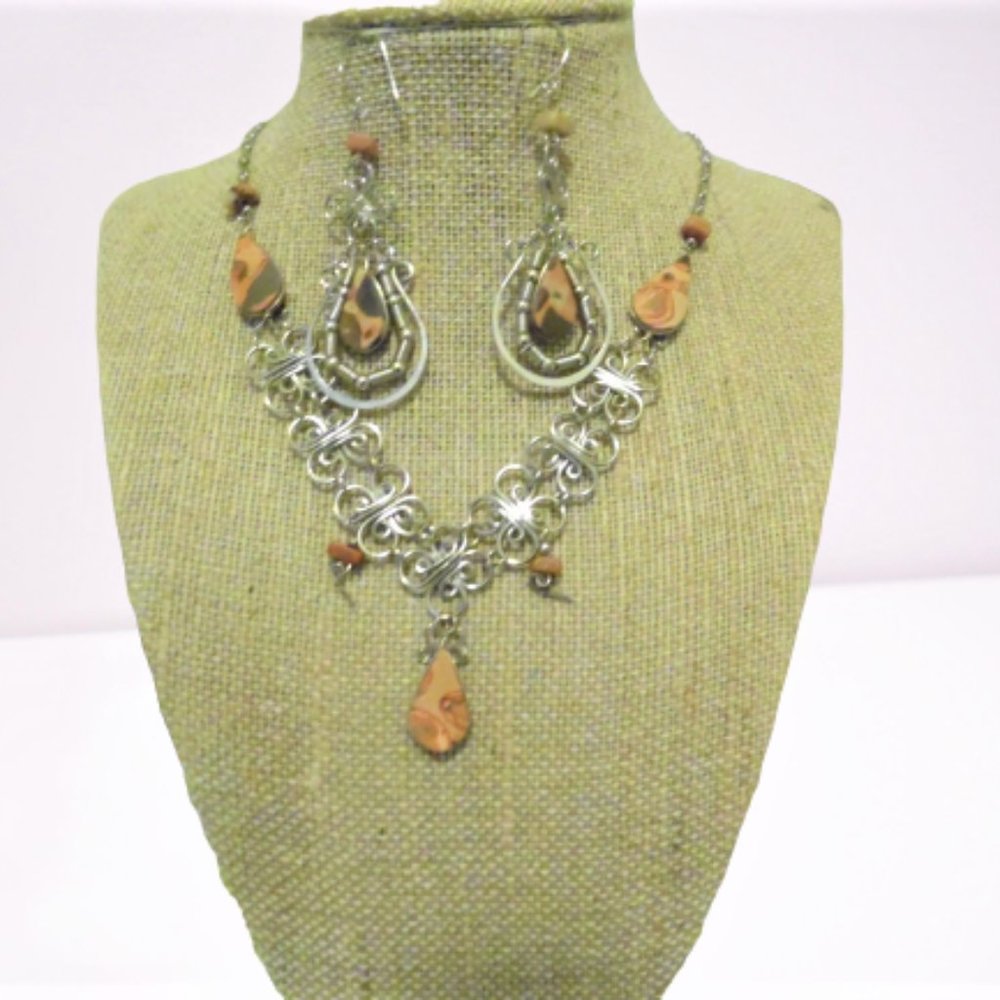 Leopard Skin  Semiprecious  Stone Necklace and Earrings Set
